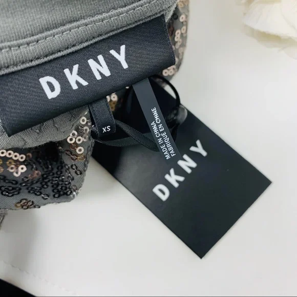 NEW DKNY Women’s Gray Sequin Tee - Picture 8 of 9